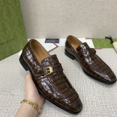 Gucci Leather Shoes